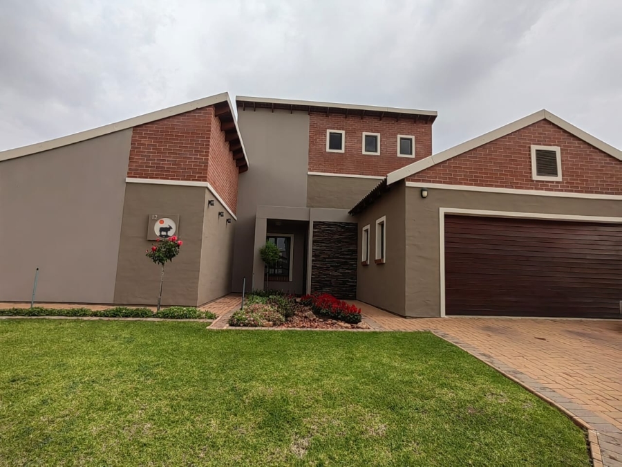 3 Bedroom Property for Sale in Grimbeeck Park North West